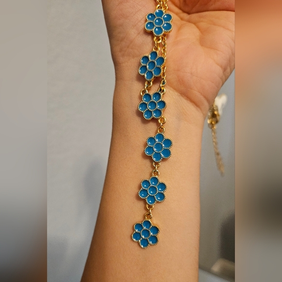 Accessories - New Gold Necklace